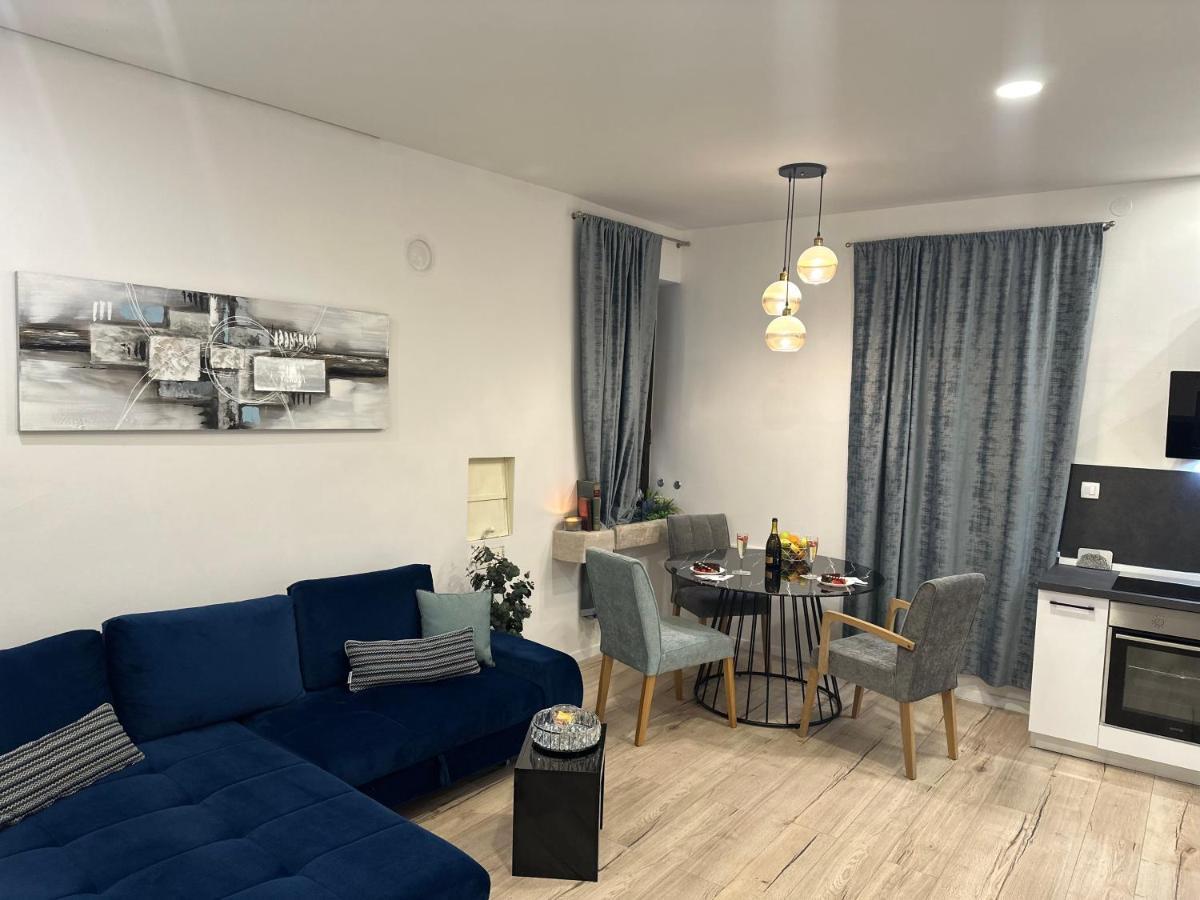 V Apartment Sibenik Exterior photo
